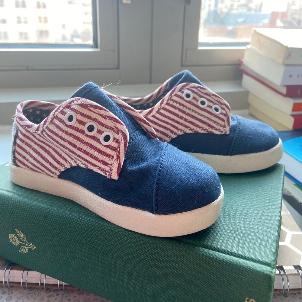 Shoes TOMS for toddler